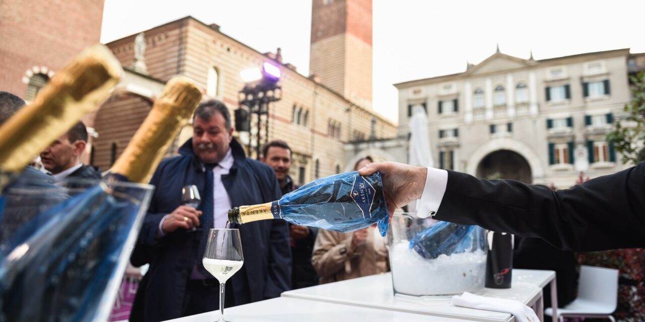 The underwater Spumante that conquered Vinitaly and the city