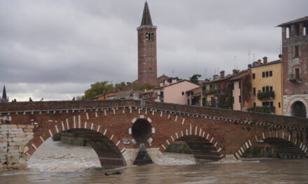 Adige river under observation. Bridges and schools closed in Verona and in Veneto Region