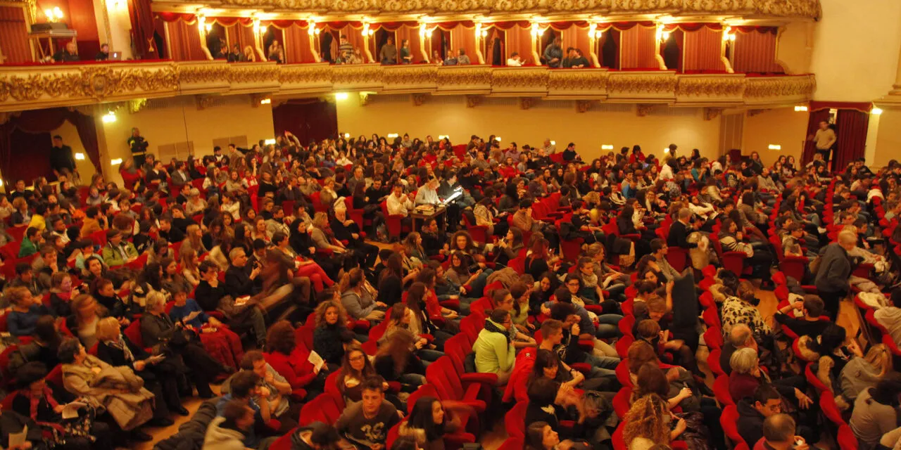 “The Emperor of Atlantis” on stage at the Teatro Filarmonico. Two appointments to celebrate Memorial Day