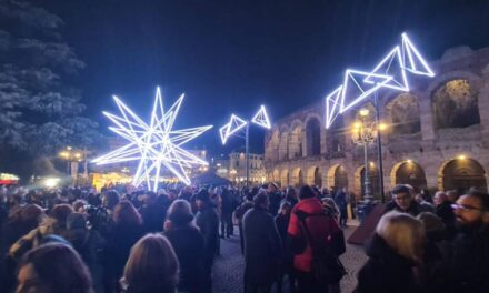A new star is lighting up Christmas in Verona. The new installation was officially inaugurated