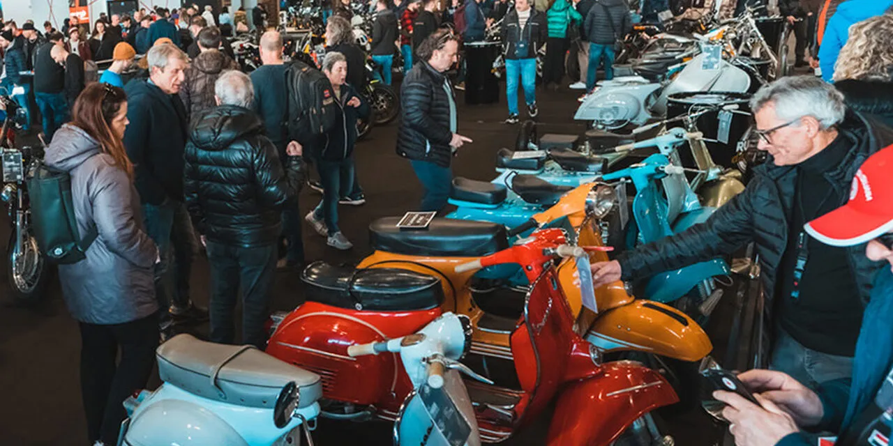 Vespa Club Italia is ready to conquer Verona. Booking for January 20 at the Motor Bike Expo
