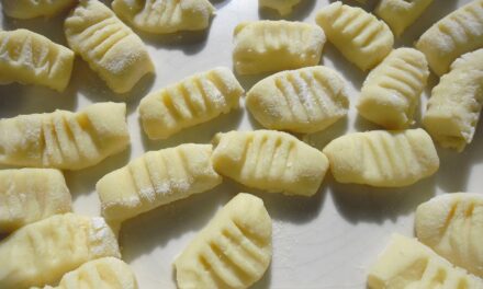 Gnocchi, galani, and fritole are the protagonists of Veronese carnival cuisine