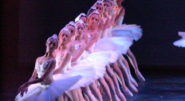 The Swan Lake returns to Verona with an original Fondazione Arena production
